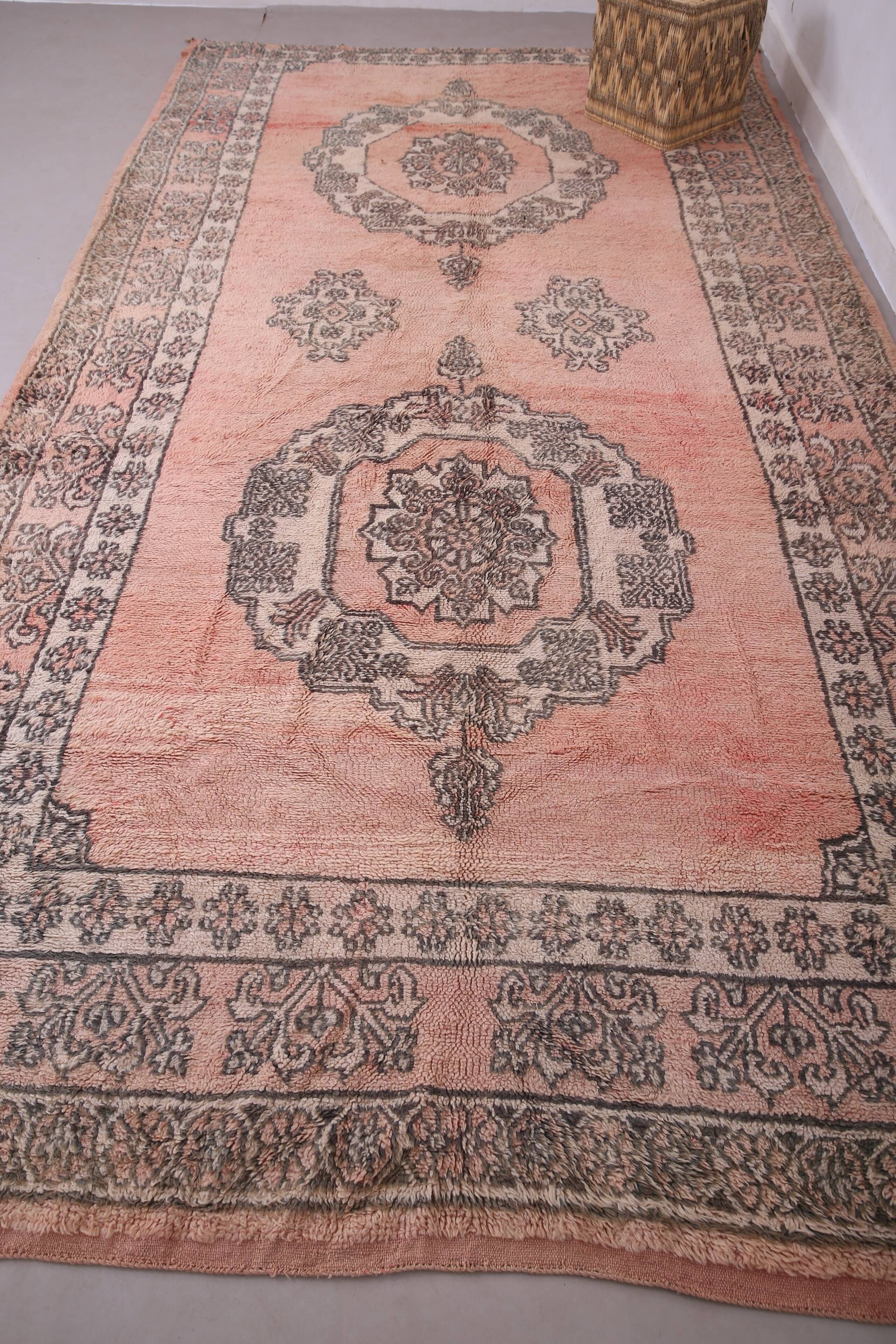 Tapis berbère en laine vintage marocain rose grand 212 x 394 cm, tapis fait main