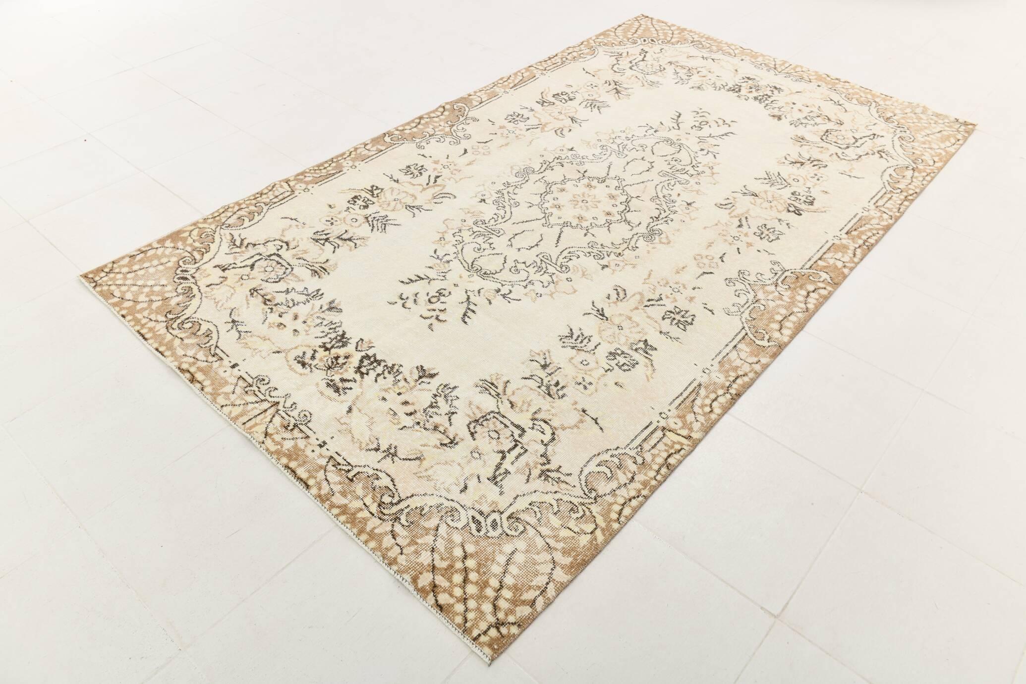 All-Over Floral Pattern Beige Brown Turkish Rug, 166x285Cm