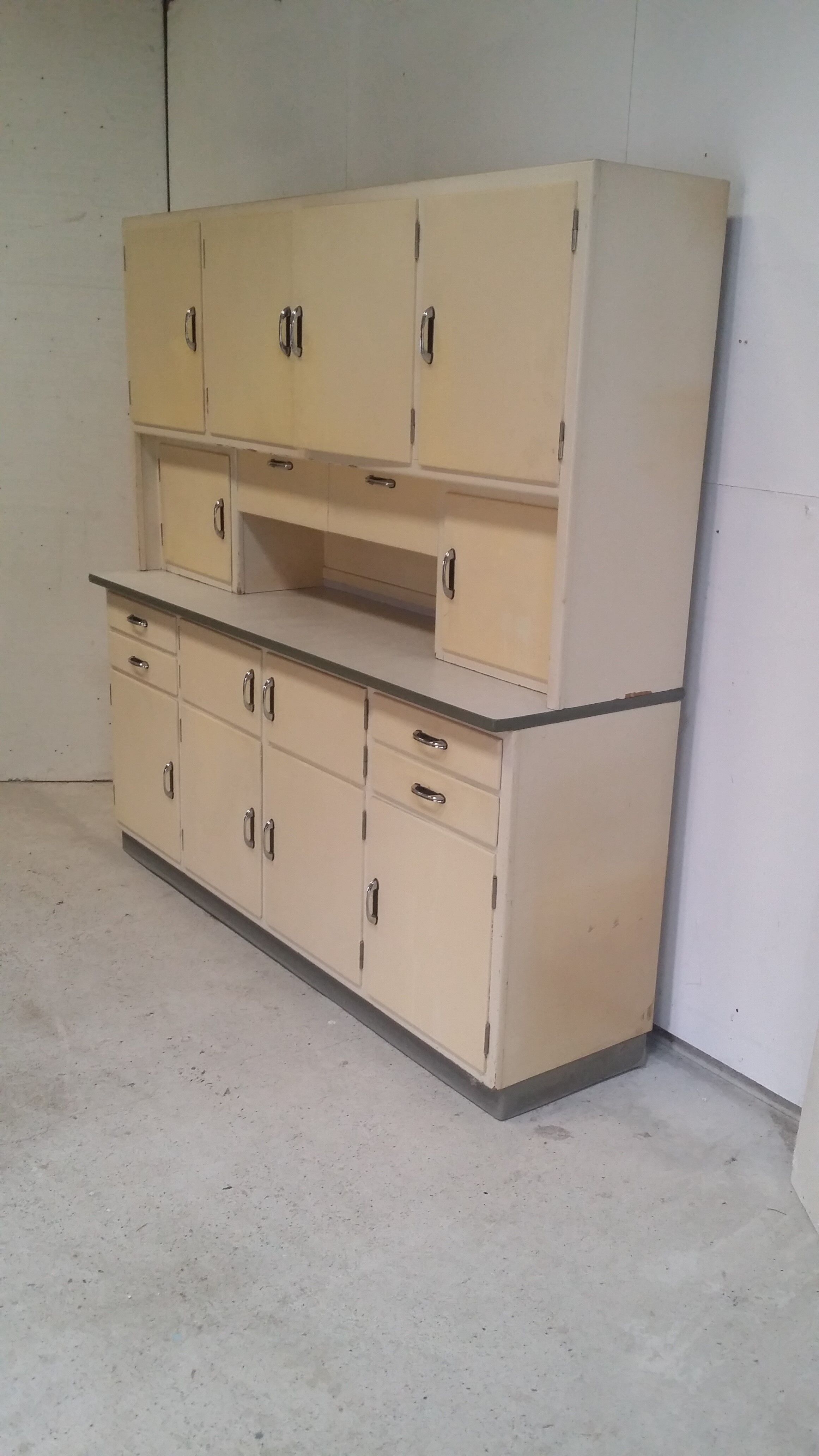 Buffet de cuisine meuble Mado années 50
