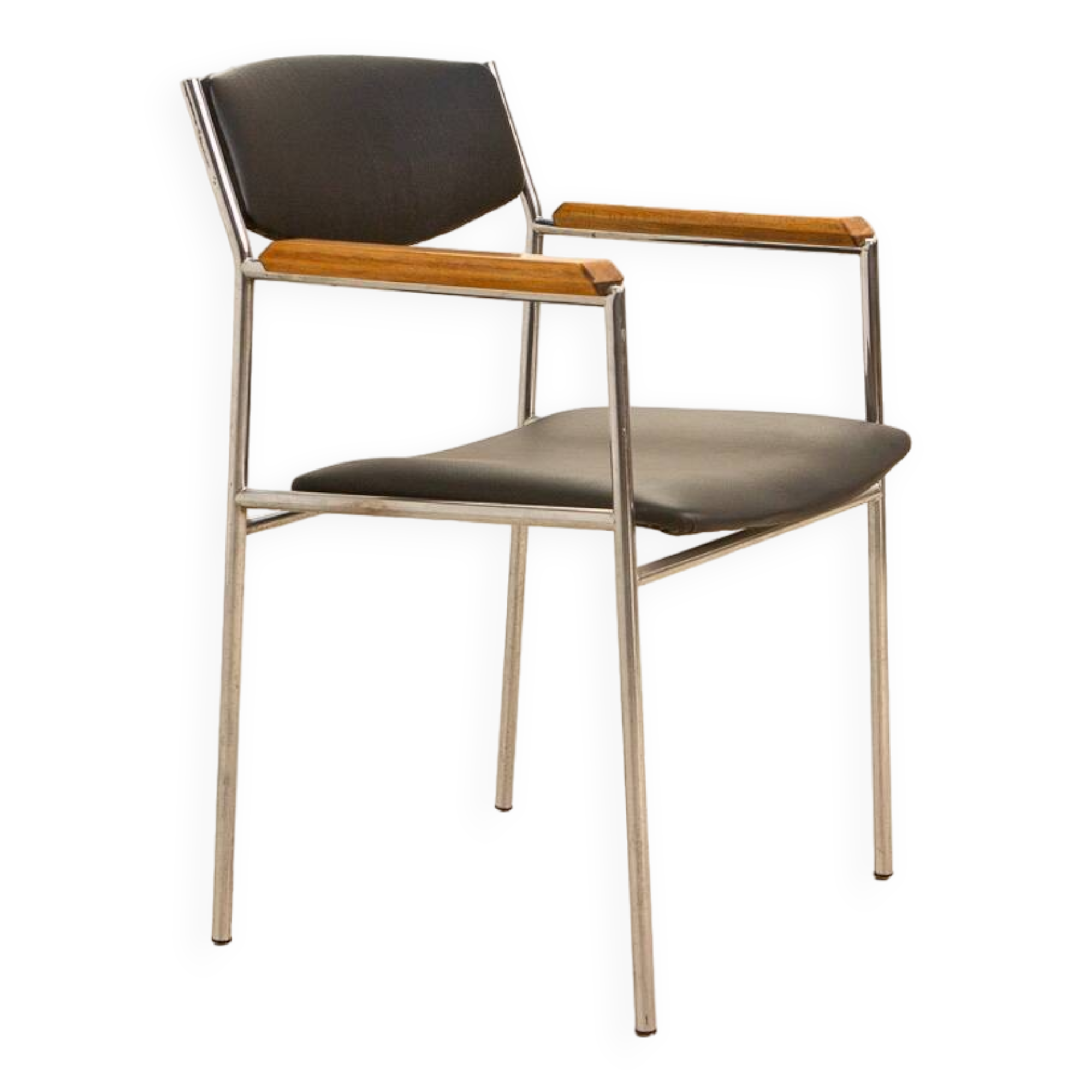 Leather and wood armchair by Gijs van der Sluis 80's