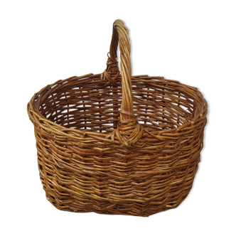 Panier en osier vintage