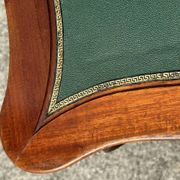 Table de jeu en bois d'acajou Napoléon III, 18ème siècle