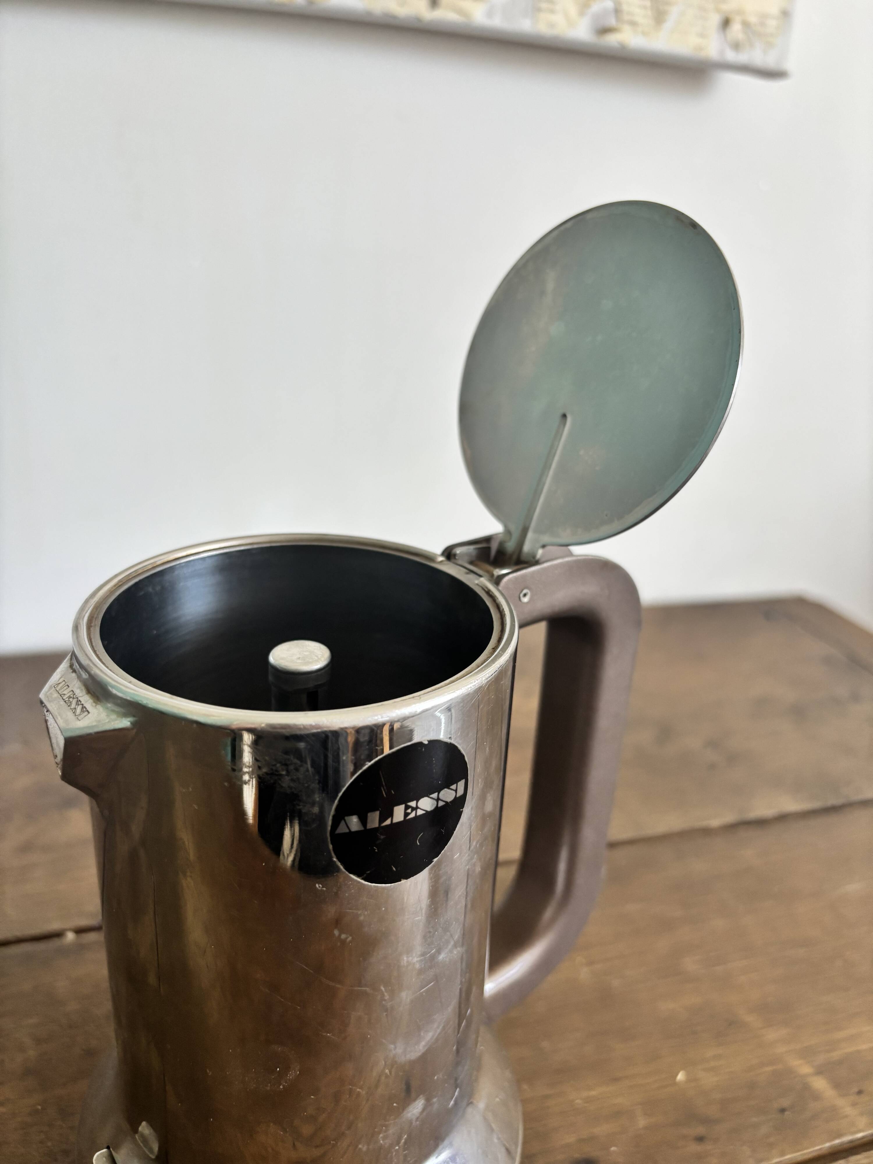 Alessi 9090 Italian coffee maker - Richard Sapper (6 cups) - Induction.