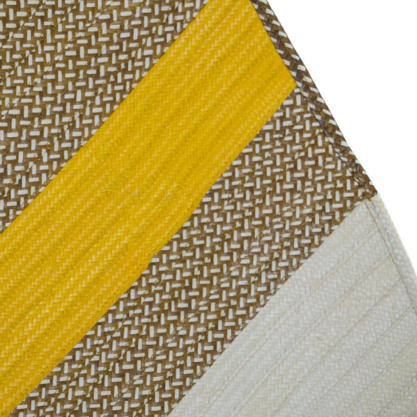 Round carpet or wall decoration in natural fiber of caña flecha