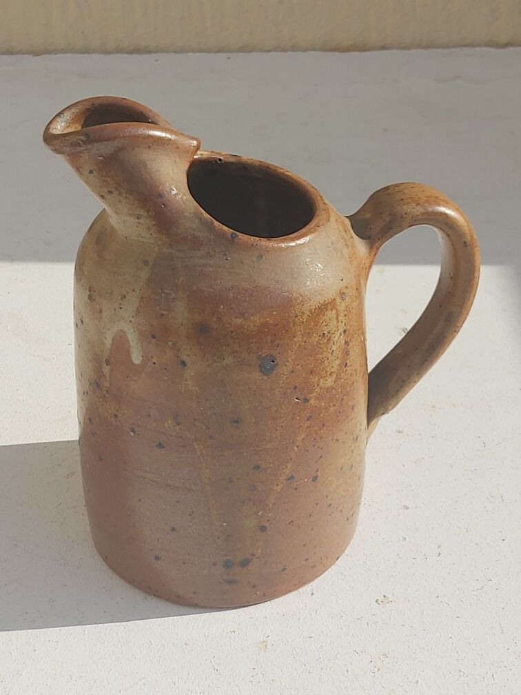 Pitcher sandstone pyrity vintage