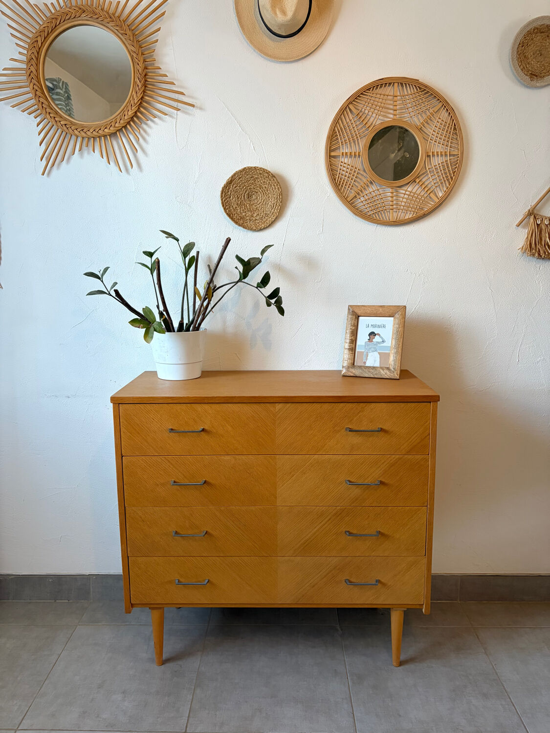 Vintage oak chest of drawers from the 1960s.