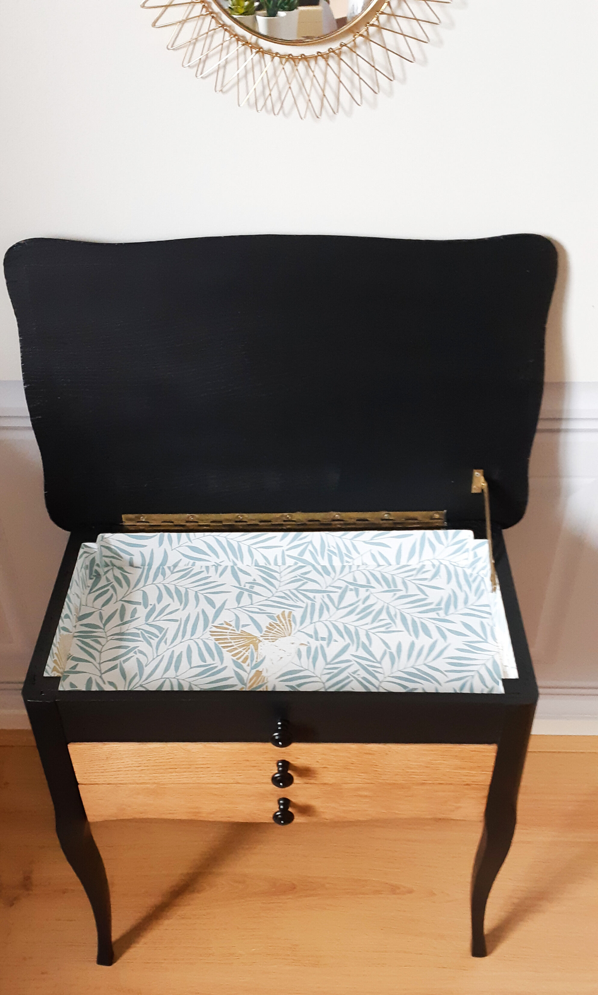 Vintage worker redesigned, bedside table