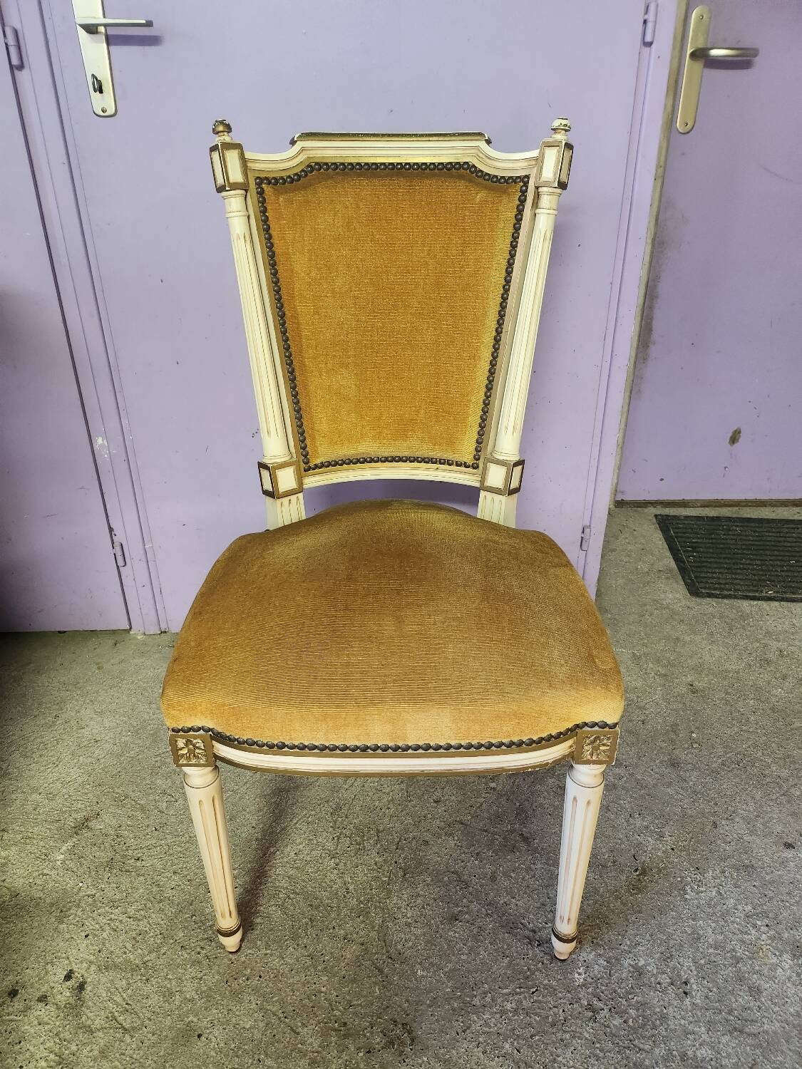 Chaise fauteille style Louis XVI