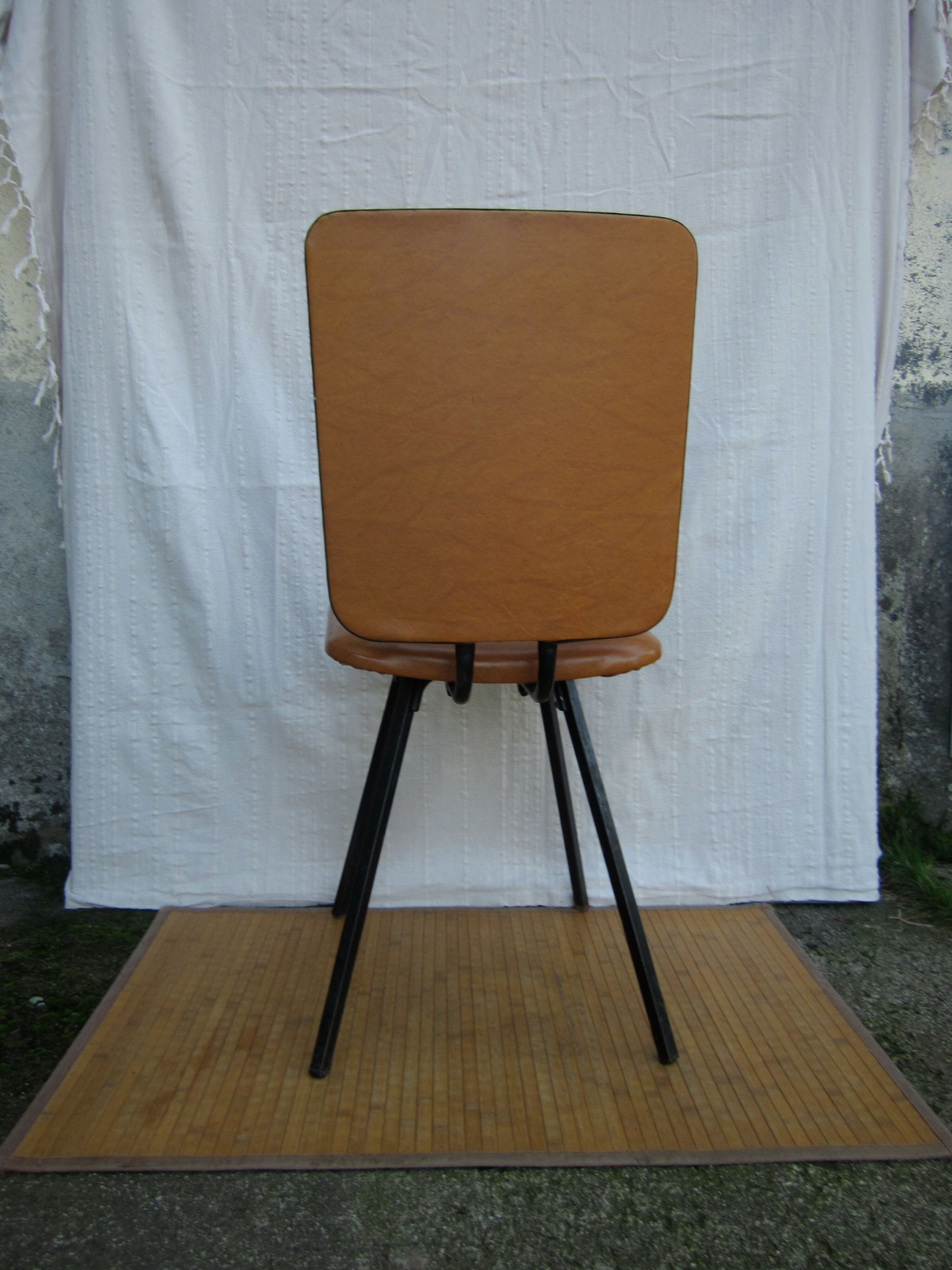 Chaise design des années 60 licence Roger Breton