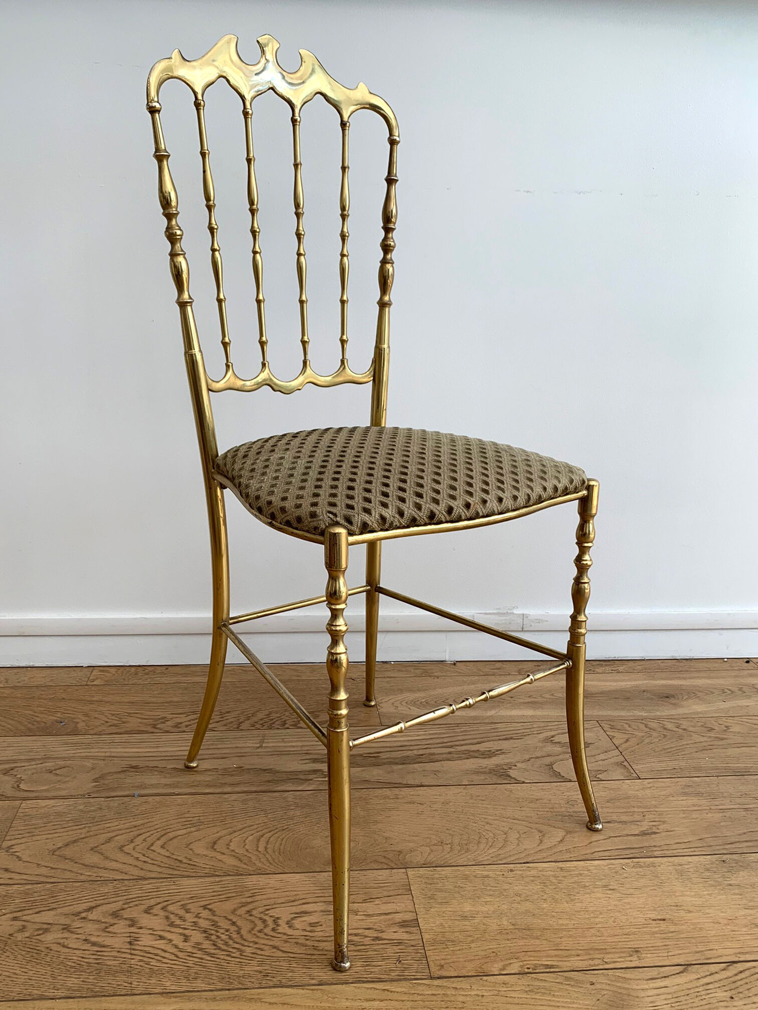 5 chairs by Chiavari Italy