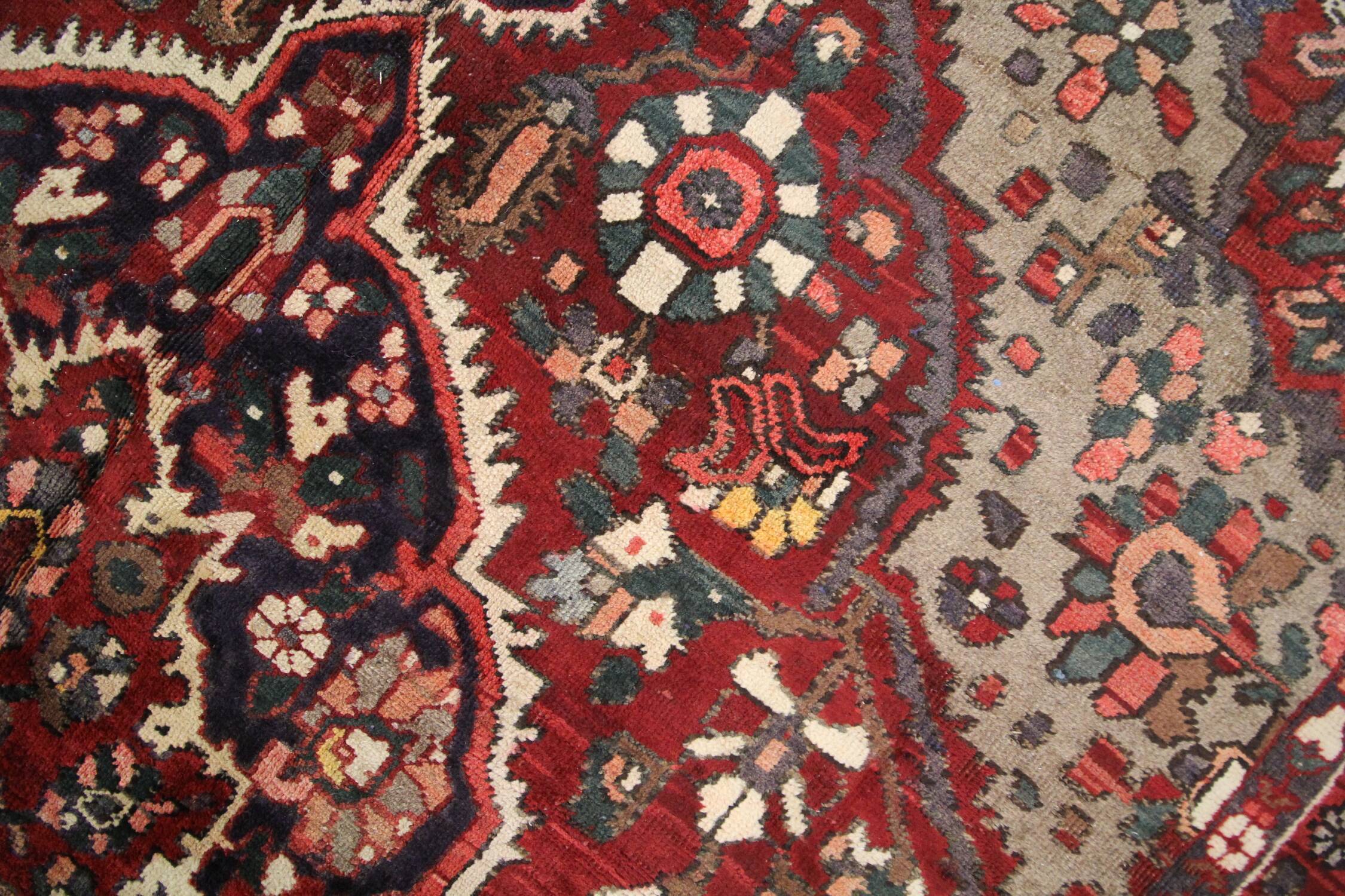 Tapis persan vintage en laine rouge tissée à la main - 211x306cm