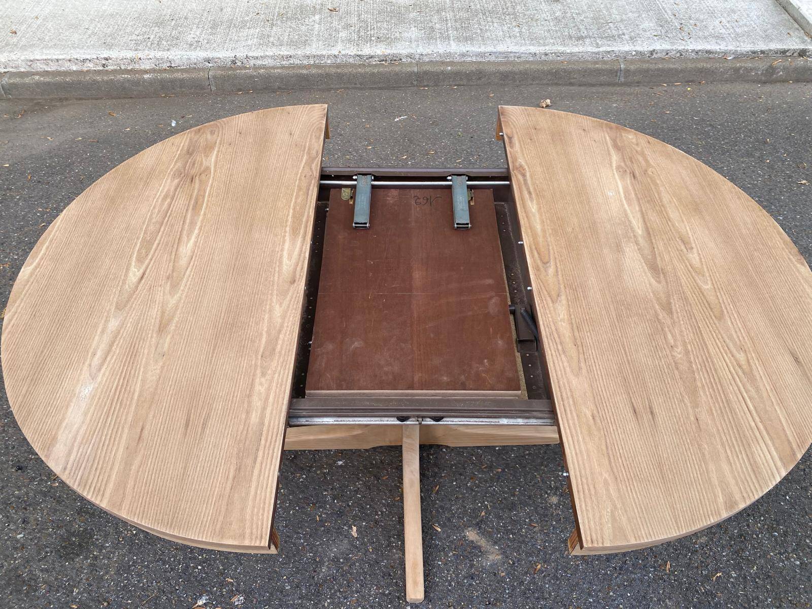Scandinavian round extendable dining table Baumann stripped teak 1960