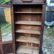 Armoire vintage parisienne à 1 porte vitrée en chêne massif.