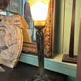 Art Deco lamp in wrought metal and pink glass