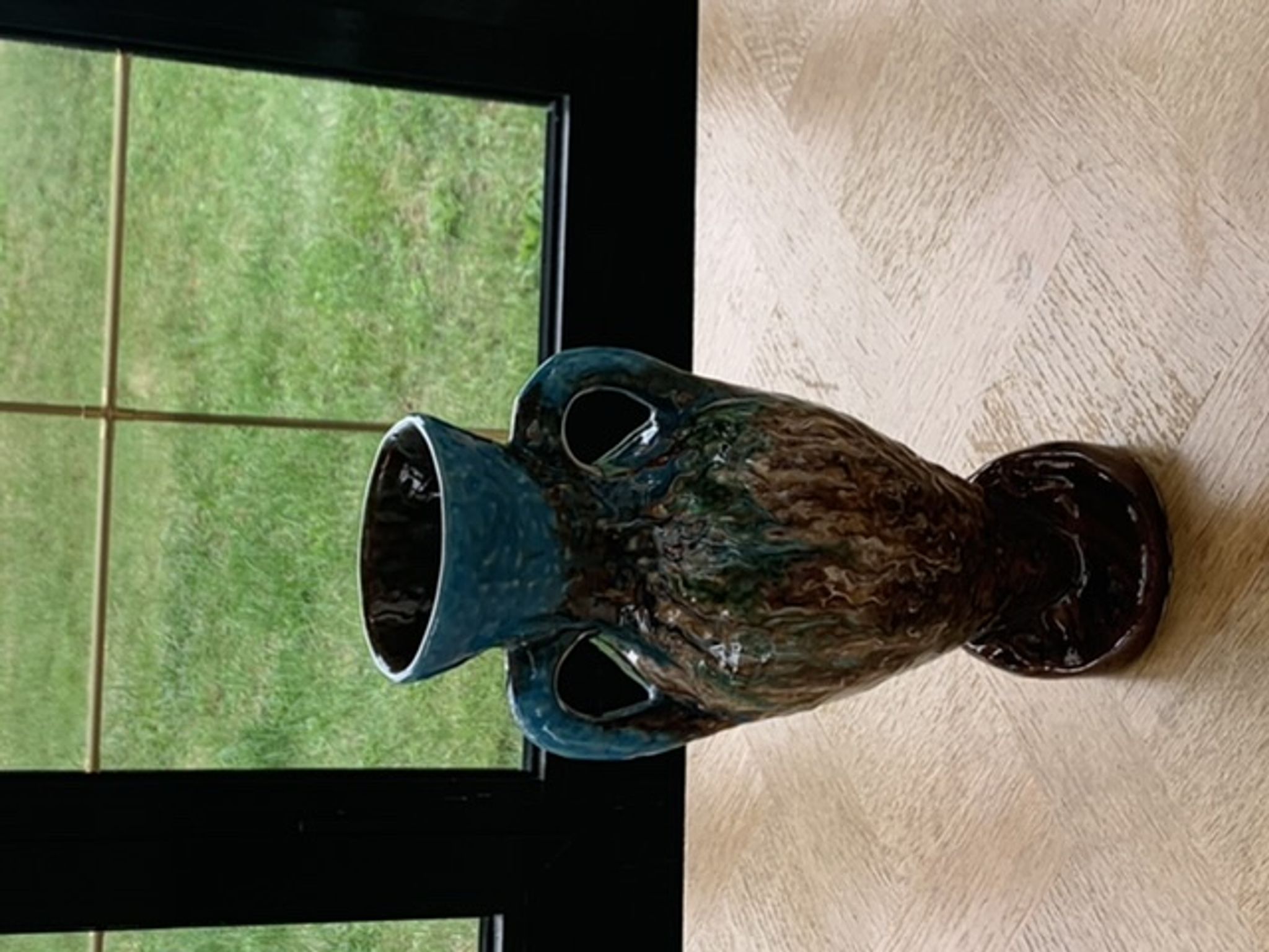 Vase amphore en barbotine, céramique émaillée de style vallauris vintage