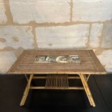 Table basse en rotin et céramique
