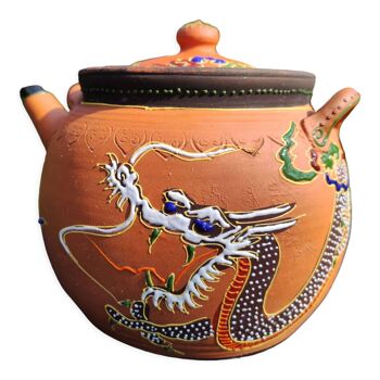 Théière japonaise décorative ancienne en terre cuite tons orangés, à décor de dragon émaillé multico