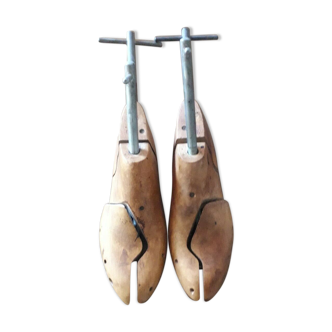 Pair of shoe trees