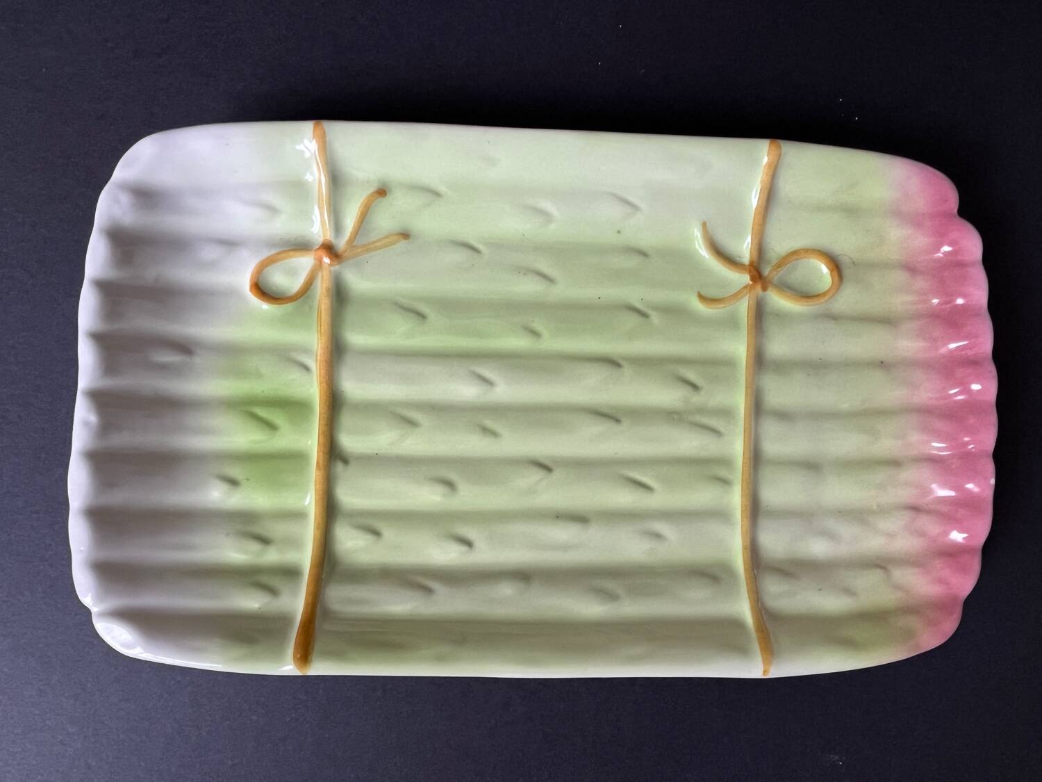 Earthenware asparagus dish