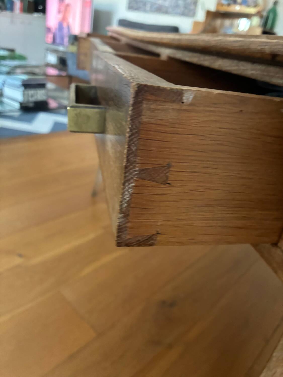 Compass leg desk