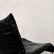 Chaises longues en cuir noir patchwork suédoises modernes du milieu du siècle d'IKEA