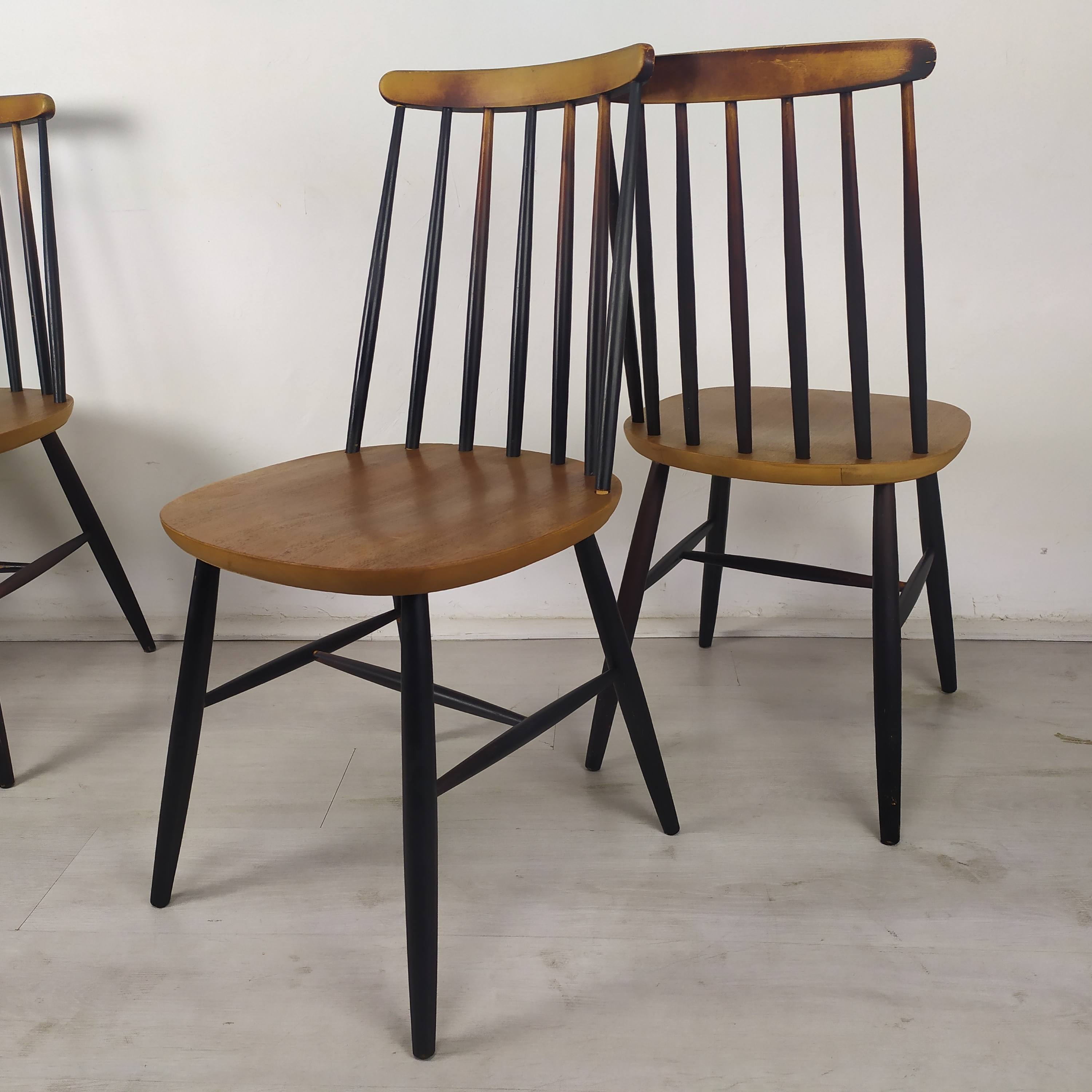 6 Scandinavian chairs