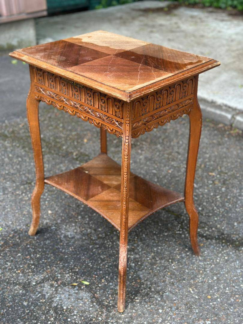 Louis XV style dresser made of solid wood from the 1920s.