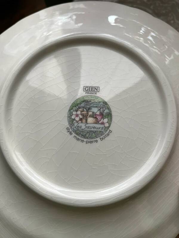 Cheese plates Gien
