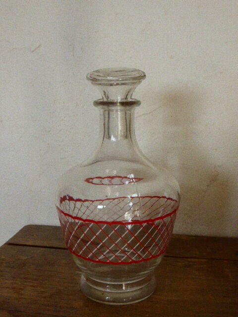 Service a Liqueur consisting of a metal servant, a carafe and 6 small vintage glasses 1950