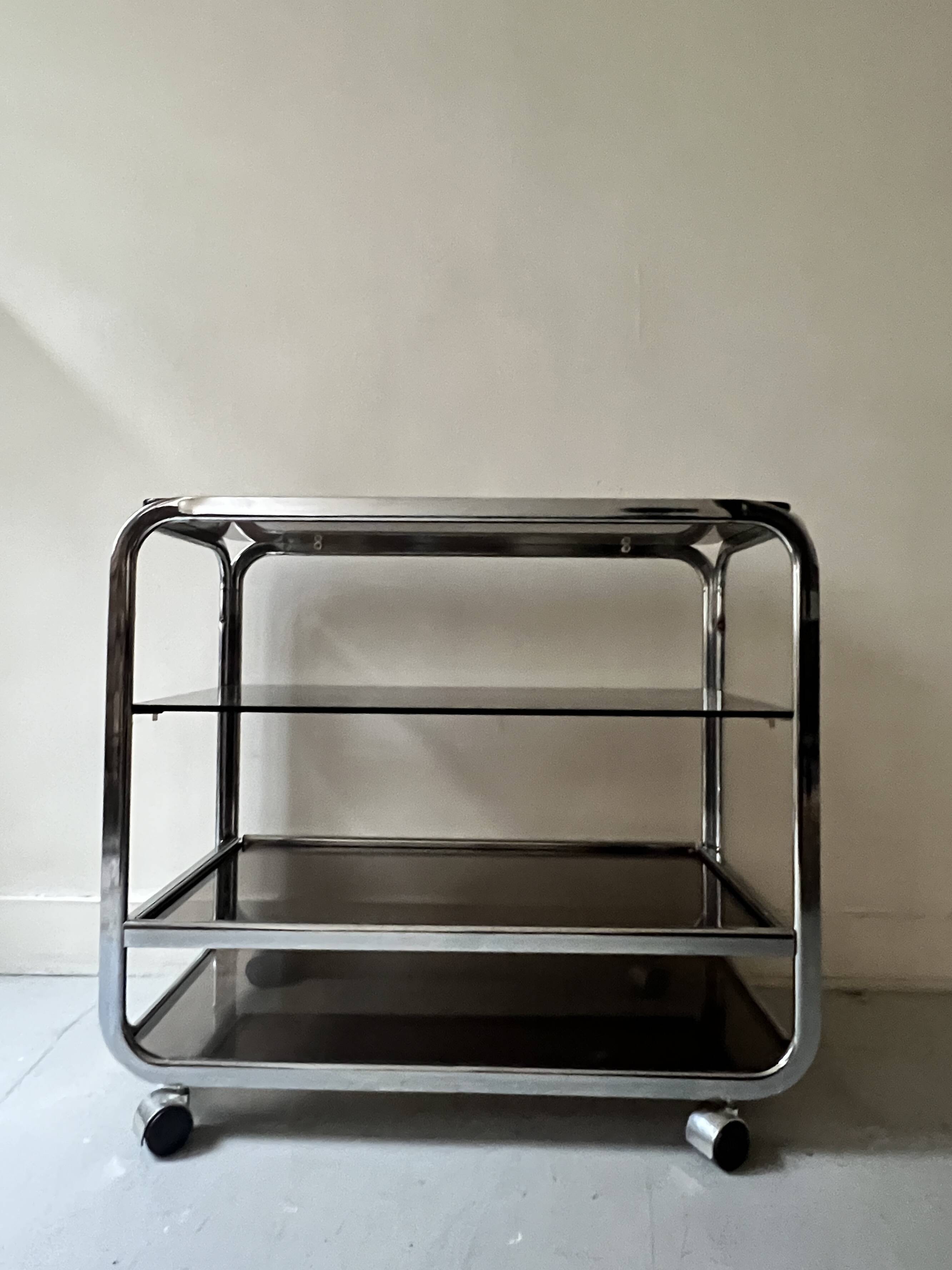 Hi-fi furniture sideboard/bar in smoked glass and chrome, 1970s design.