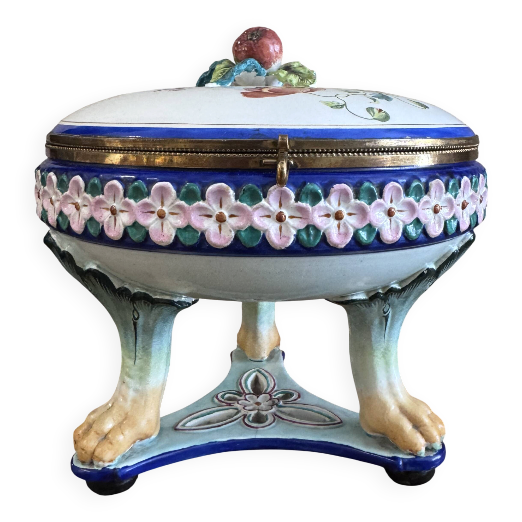 Fine porcelain bonbonnière attributed to Jules Vieillard, Bordeaux.