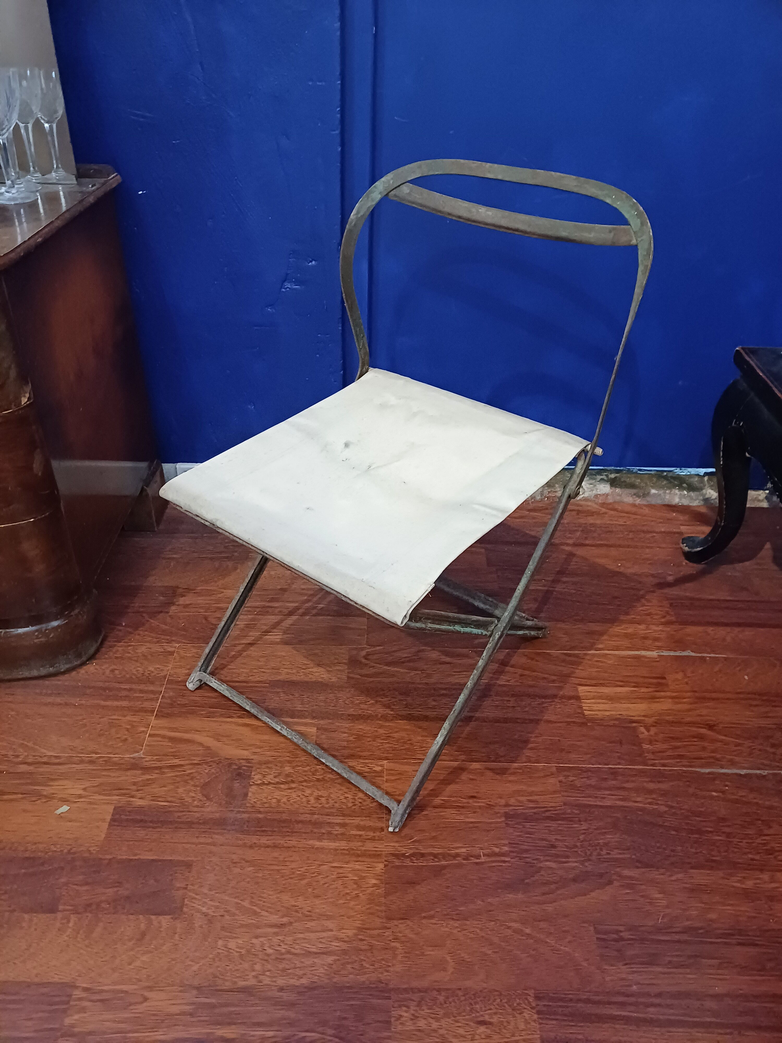 Chaise de jardin ancienne basse pliante métal tissus 1900