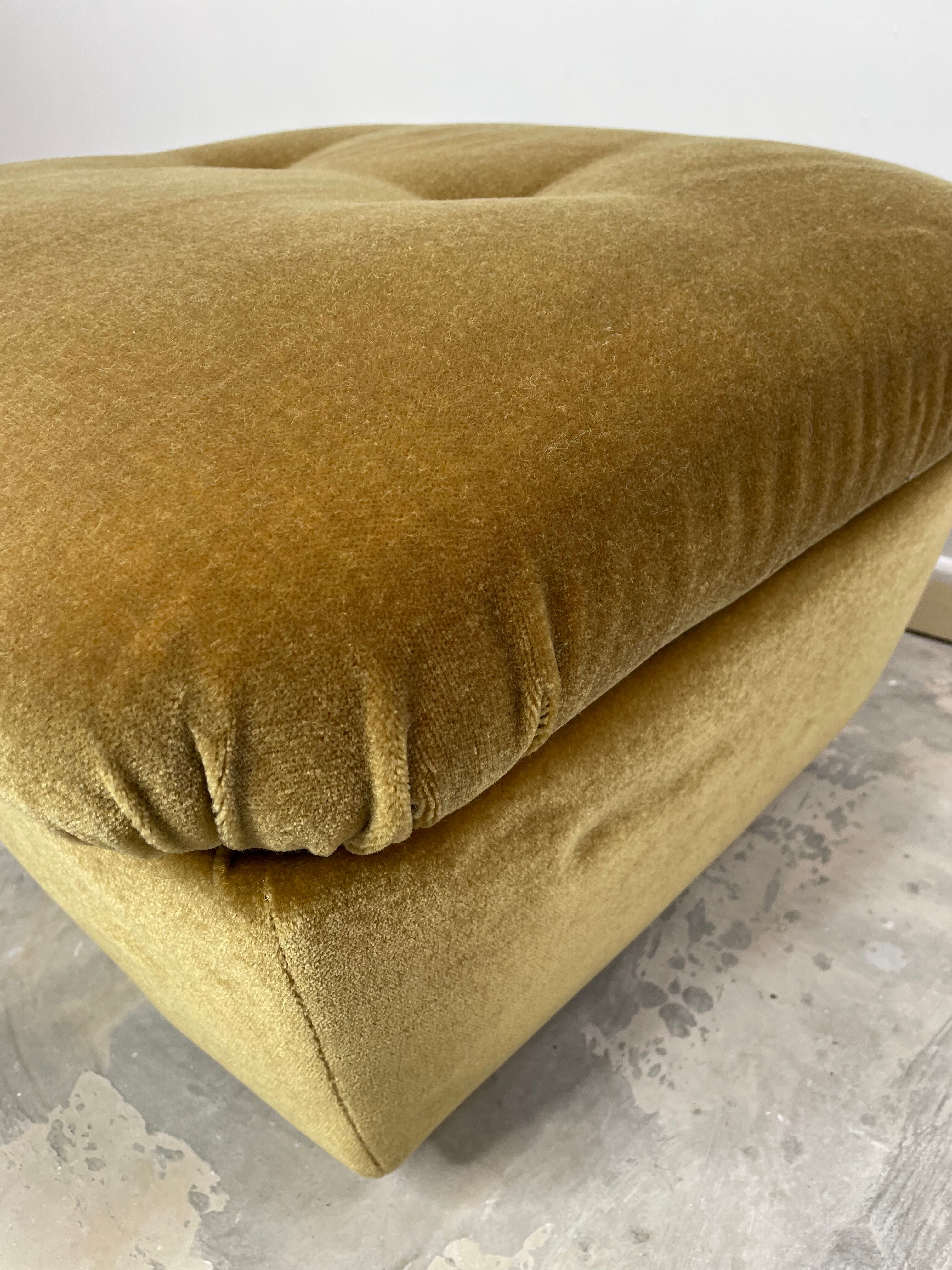 Pouf coffre en velours