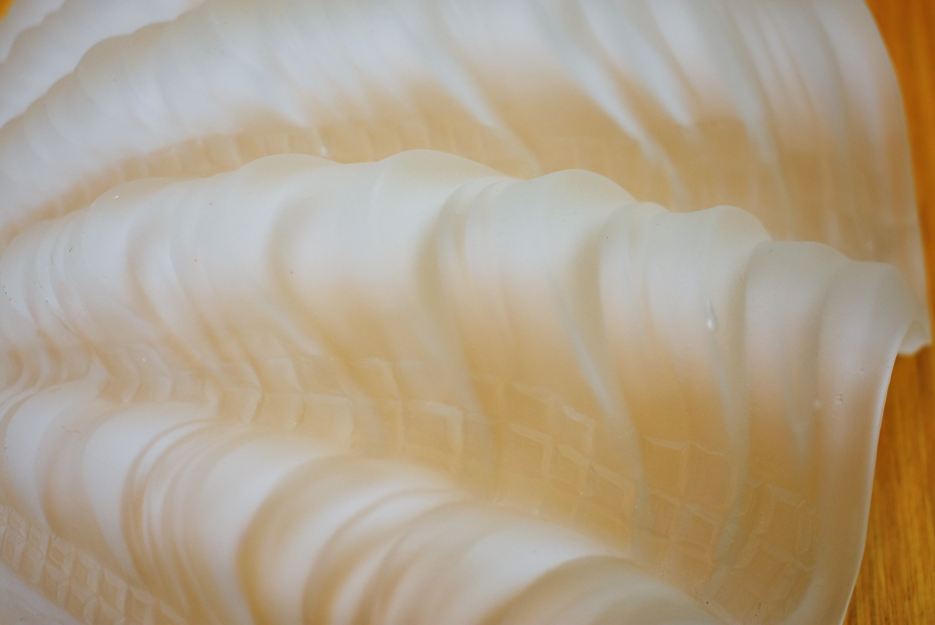 Applies shell shape, glass and brass.