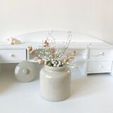 Sandstone pot with lid