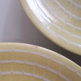 Lot de 5 anciennes assiettes plates Longchamp jaune soleil