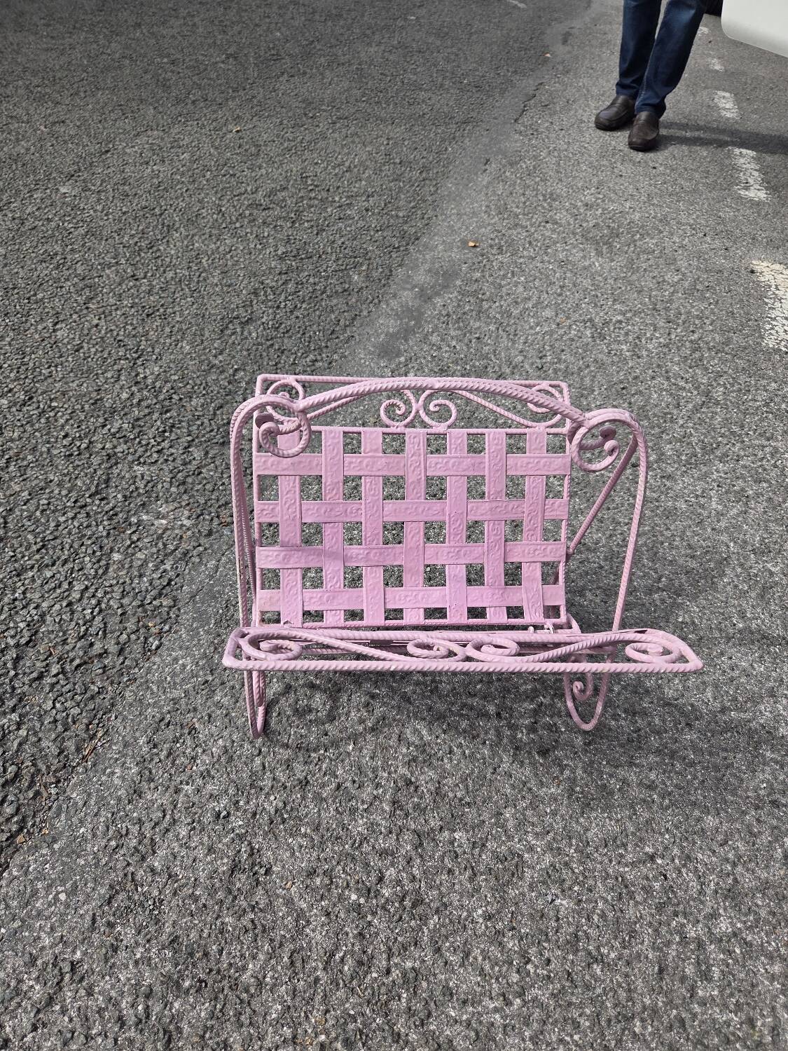 Romantic vintage magazine rack