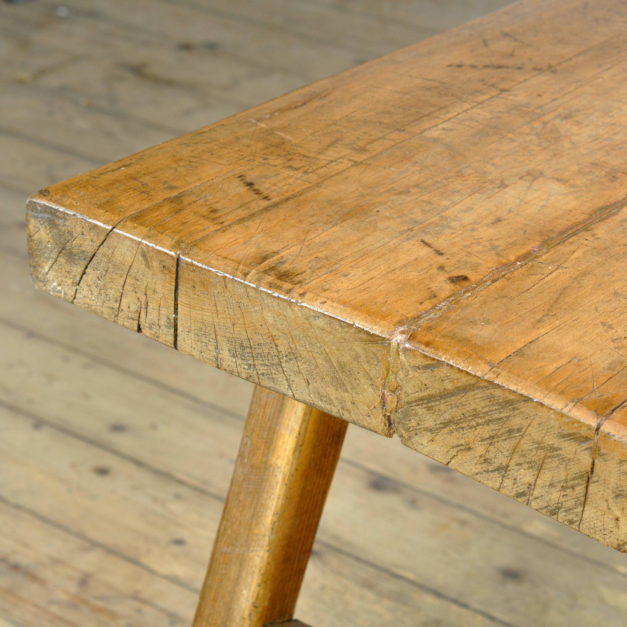 Table de boucher en chêne, vers 1920