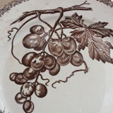 Round dish n°3 Choisy le Roi en Terre de Fer decoration fruits and insects