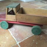 Camion jouet ancien en bois