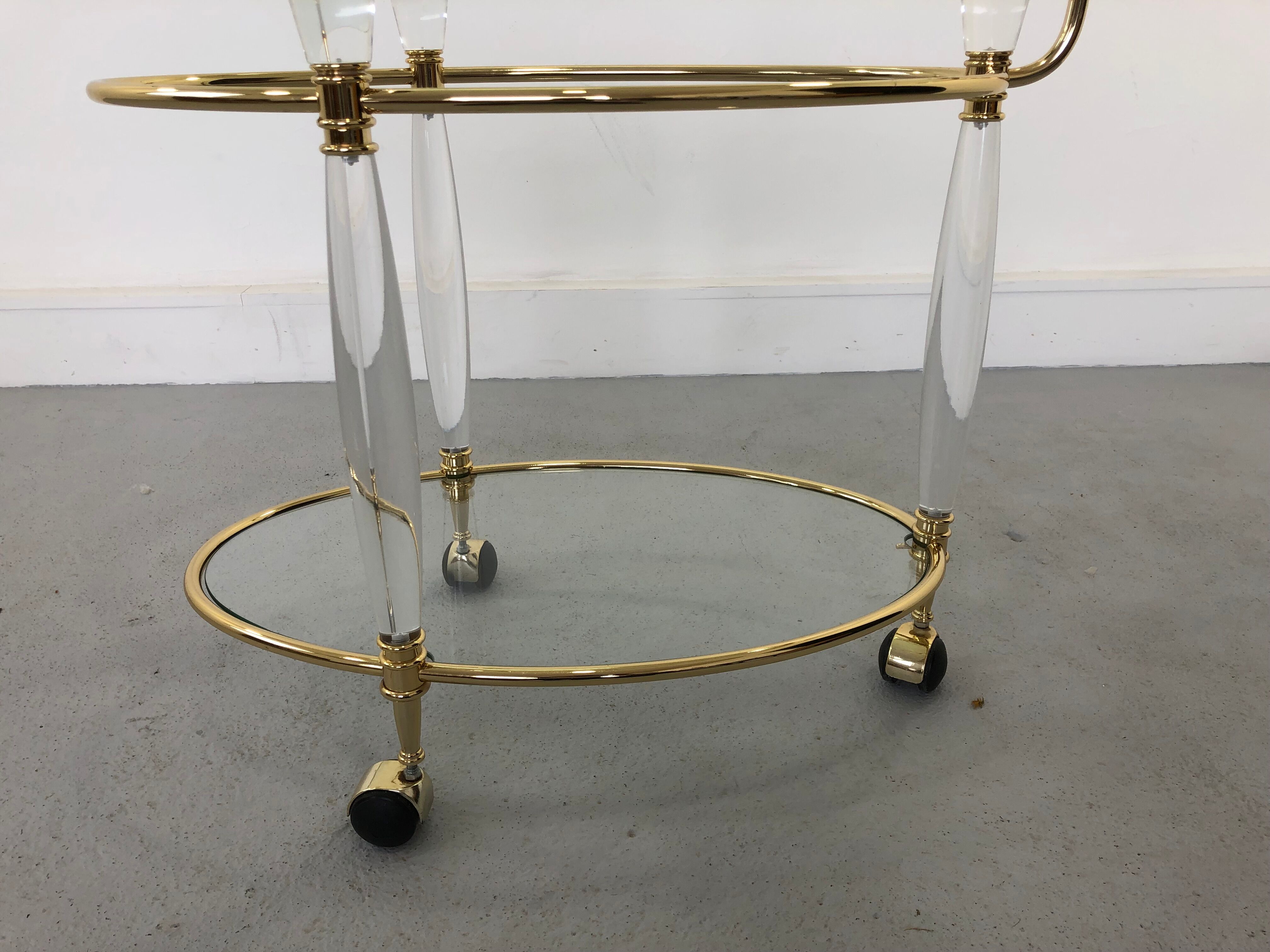 Chariot de chariot de chariot italien en laiton et en verre, années 1970