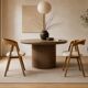 Paire de chaises scandinaves en chêne massif jaquard beige