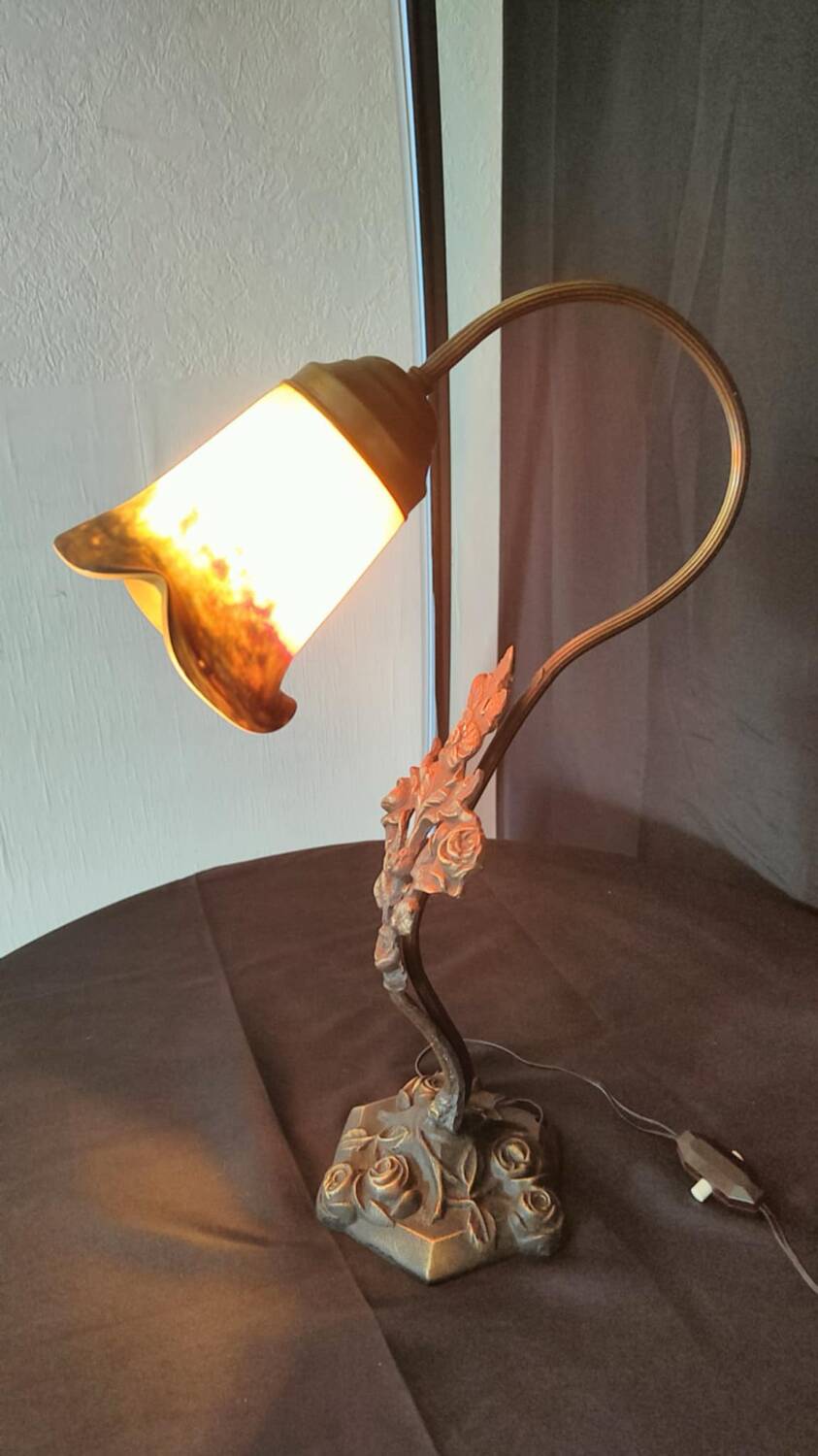 Unsigned wrought iron and tulip lamp (city light)