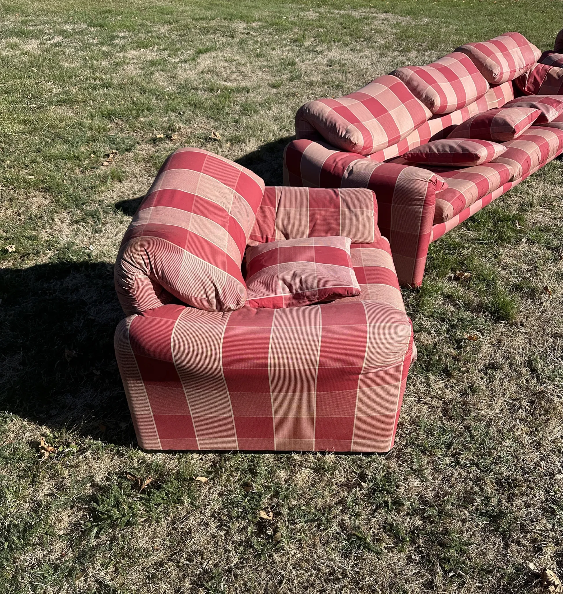 3-seater sofa and 2 armchairs Cassina Maralunga by Vico Magistretti