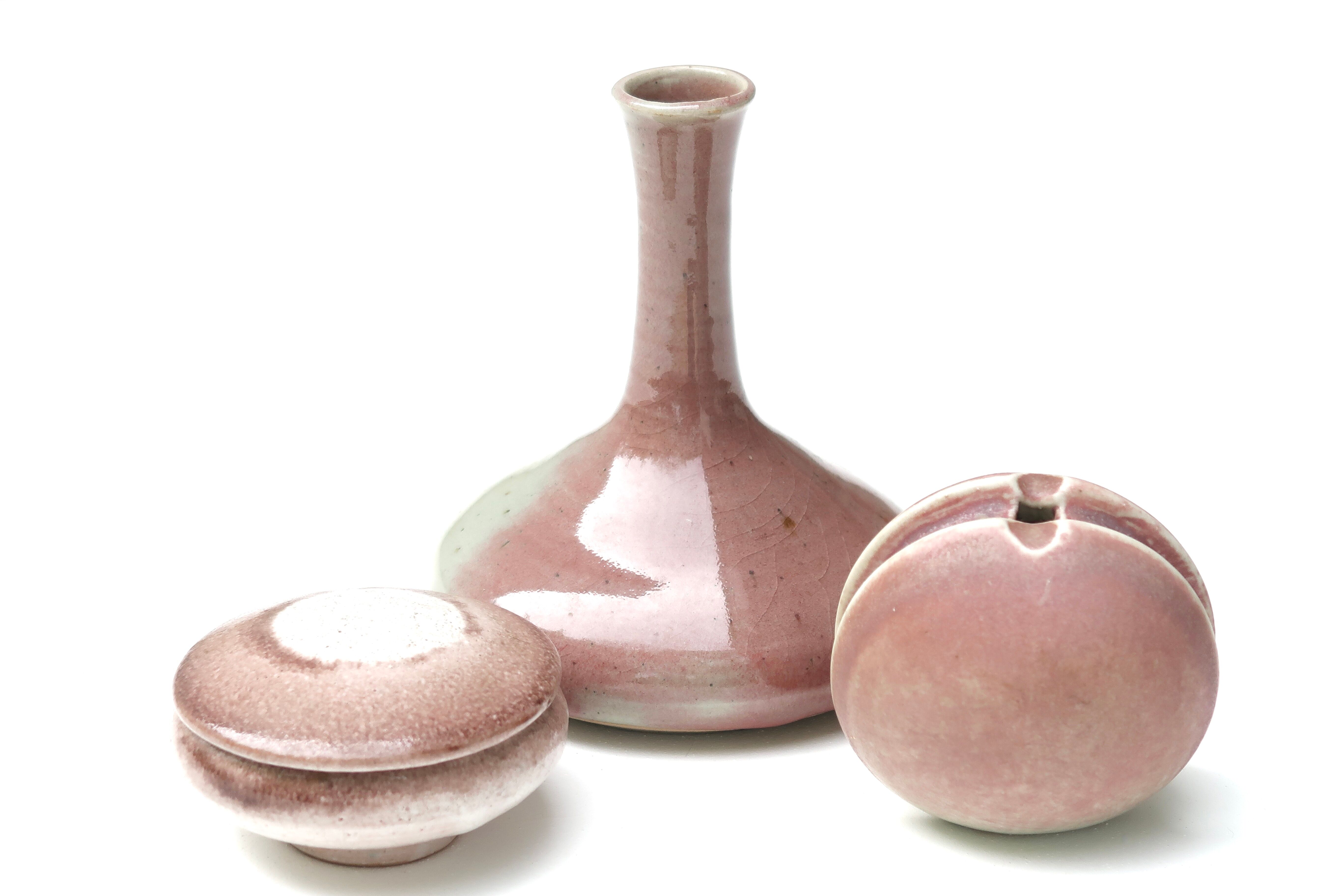 Set of 3 vases and ceramic box in mauve pink tones, 70s