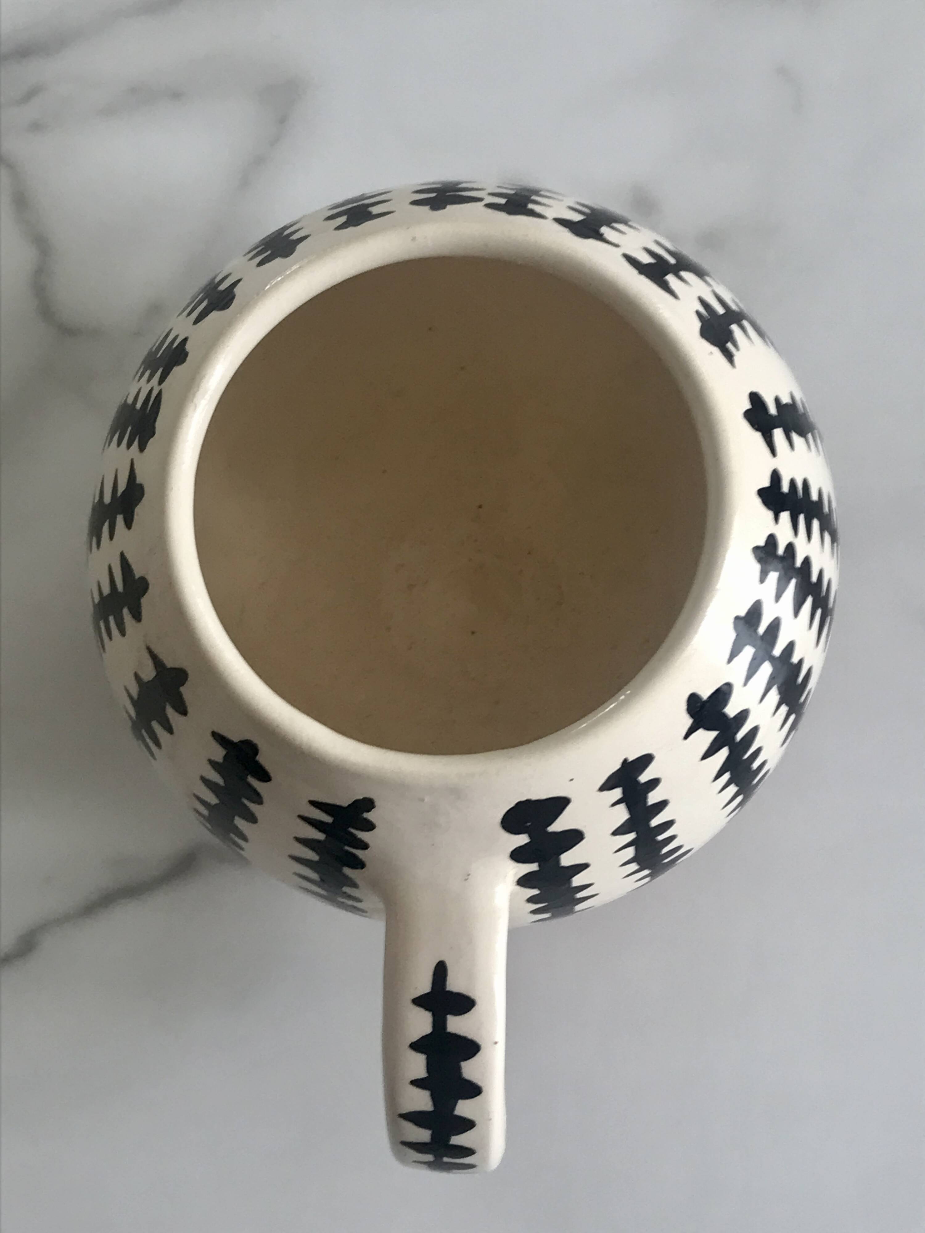 Small terracotta vase with handle, Safi