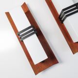 Appliques en teck et verre opalin, lot de 2