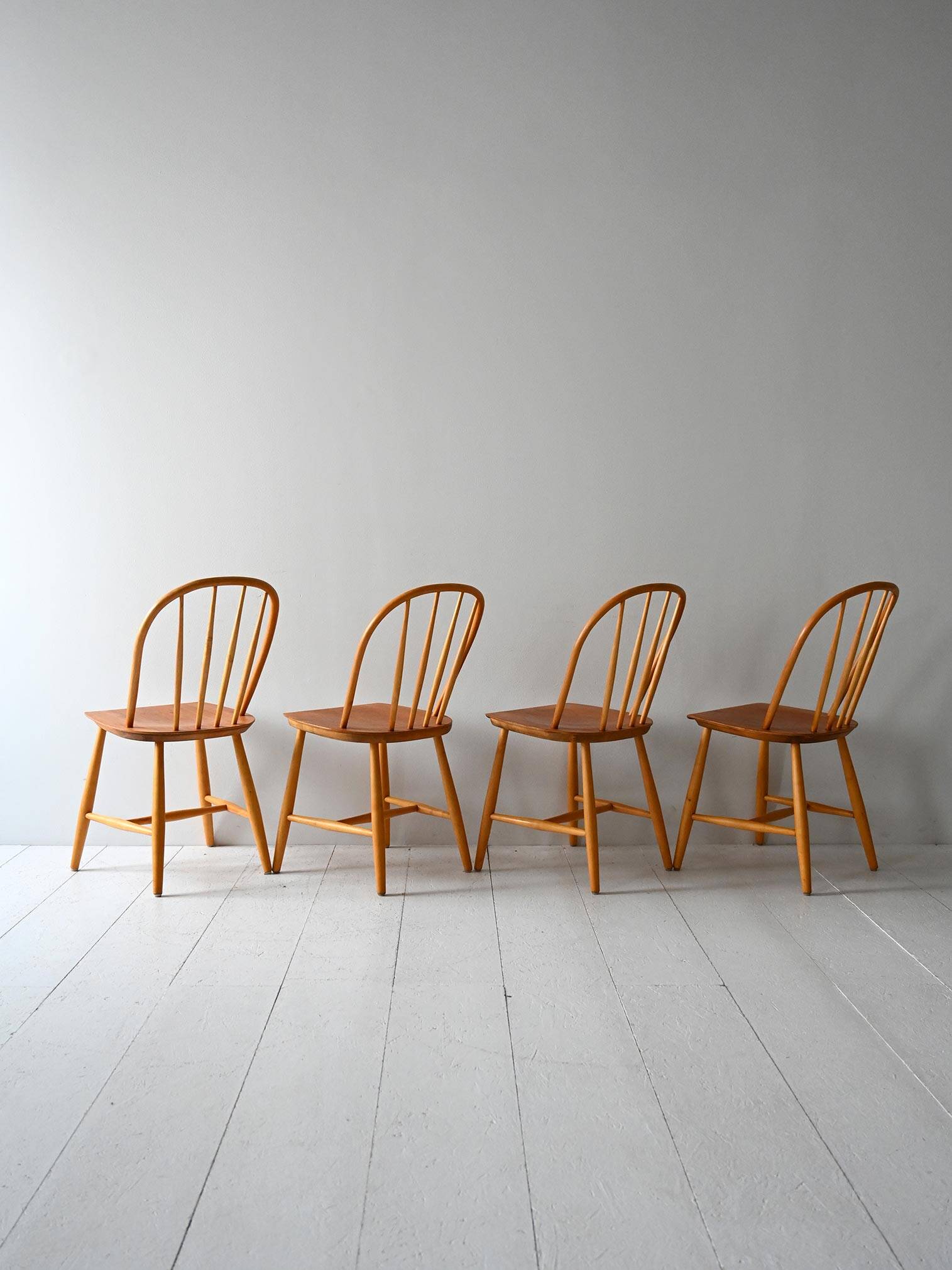 Ensemble de 4 chaises Pinstolar Nesto