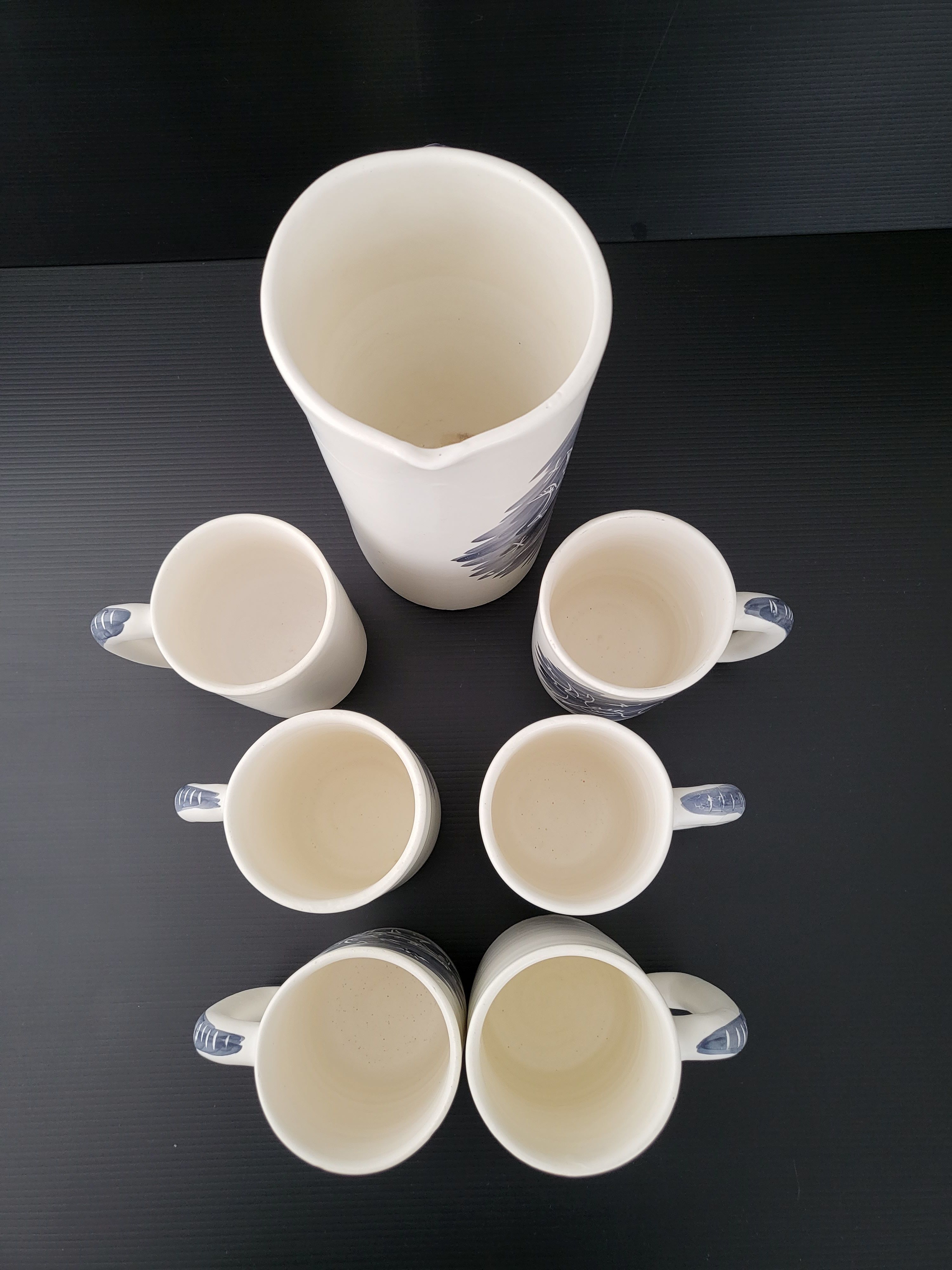 Pitcher and 6 vintage mugs 1950