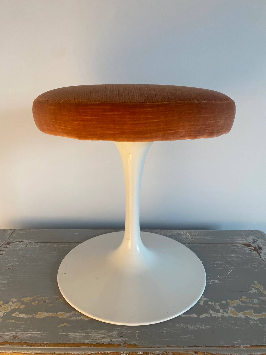 Knoll Stool